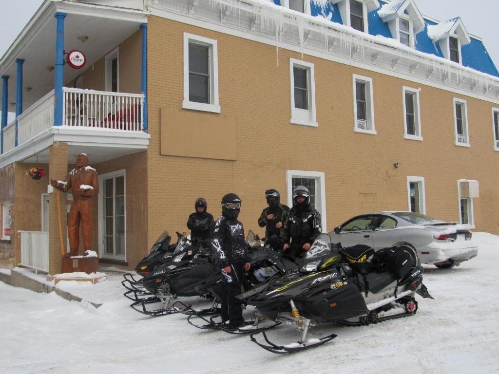 Le Voyageur Inn Mattawa Εξωτερικό φωτογραφία