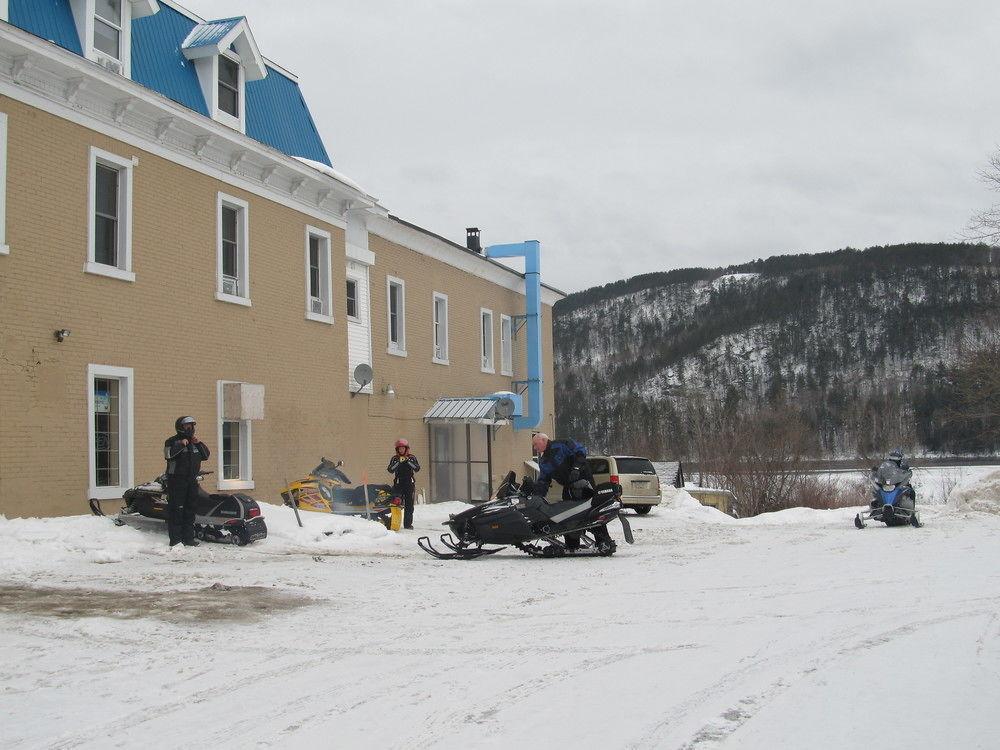 Le Voyageur Inn Mattawa Εξωτερικό φωτογραφία