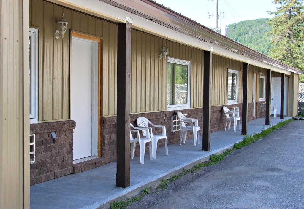 Le Voyageur Inn Mattawa Εξωτερικό φωτογραφία